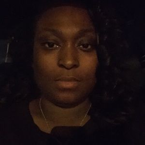 Meet your Posher, Stacy